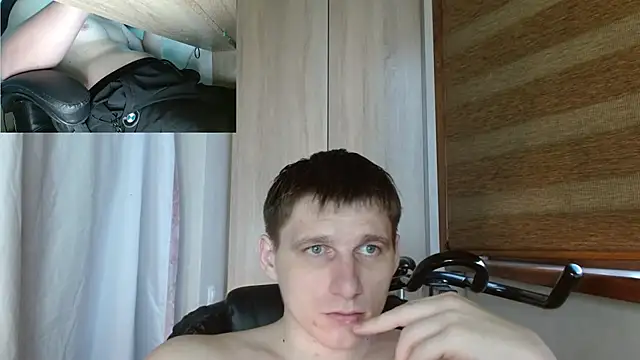 Poliglotjoe1n Webbikameraesitys