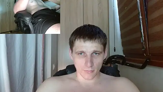 Poliglotjoe1 Adlı Modelin Web Kamerası Şovu