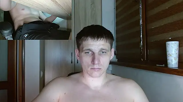 Show modela Poliglotjoe1 na web-kameri