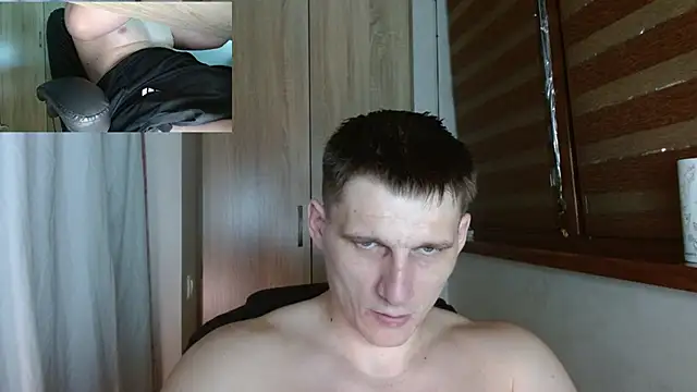 Show modela Poliglotjoe1 na web-kameri