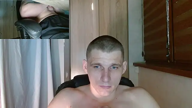 Show modela Poliglotjoe1 na web-kameri