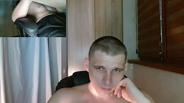 Вебкам-шоу Poliglotjoe1