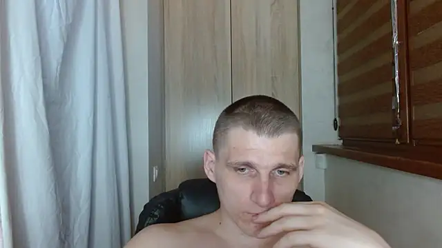 Вебкам-шоу Poliglotjoe1