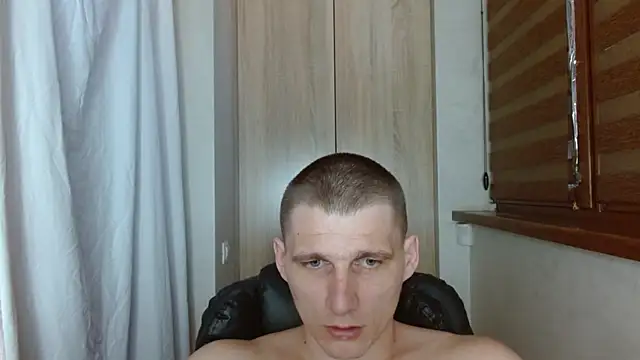 Вебкам-шоу Poliglotjoe1