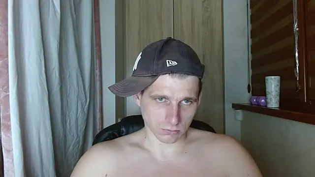 Show modela Poliglotjoe1 na web-kameri