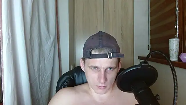 Poliglotjoe1 Show Webcam