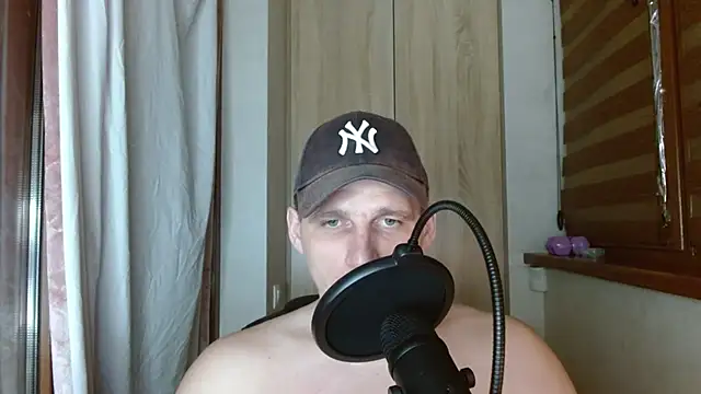 Вебкам-шоу Poliglotjoe1