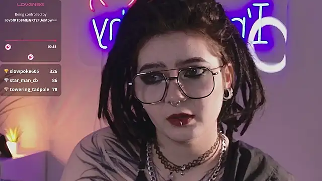Chat +18 de amorefae ao vivo