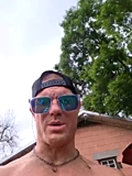 JockNThirsty Show in webcam