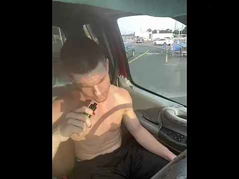 JockNThirsty: διαδικτυακό σόου στην κάμερα
