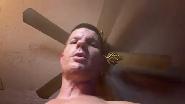 Webkamerová show JockNThirsty