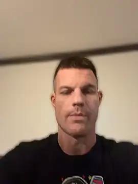 JockNThirsty 网络视讯表演