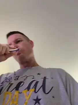 Pokazy przed kamerką – JockNThirsty