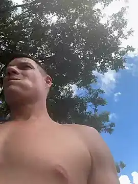 JockNThirsty: διαδικτυακό σόου στην κάμερα