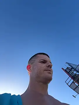 JockNThirsty: διαδικτυακό σόου στην κάμερα