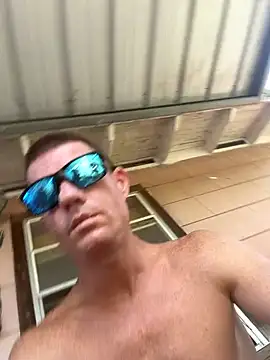 JockNThirsty 网络视讯表演