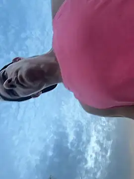 JockNThirsty 网络视讯表演