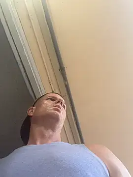 Pokazy przed kamerką – JockNThirsty