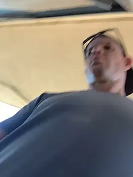 הופעת וובקאם של JockNThirsty