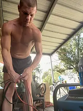 JockNThirsty: διαδικτυακό σόου στην κάμερα