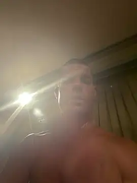 JockNThirsty: διαδικτυακό σόου στην κάμερα