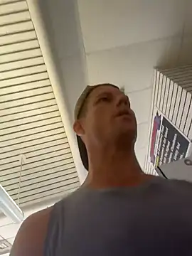 JockNThirsty Show in webcam