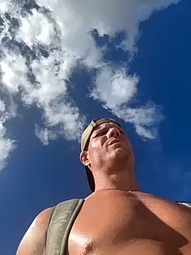 הופעת וובקאם של JockNThirsty