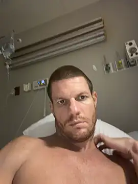 הופעת וובקאם של JockNThirsty