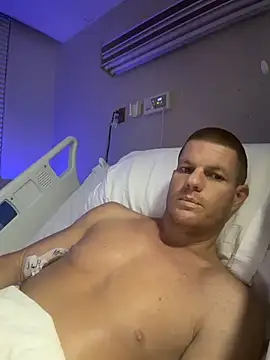 JockNThirsty 网络视讯表演