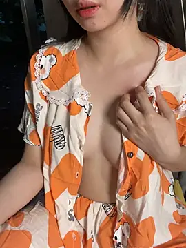 Sbdcjw_surimmmo1037 Show Webcam