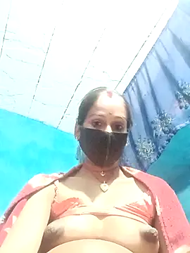 Nandani-758 Show in webcam