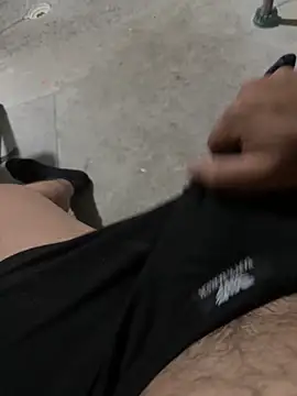 Bull_37 Webcam-Show