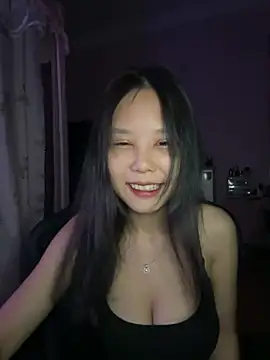 Emely-lysea 在線直播表演