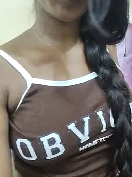 Simran_0011 webcam show