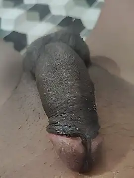 Hotboylumia_825321 Show in webcam