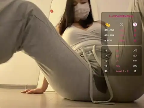 Bella_168 在線直播表演