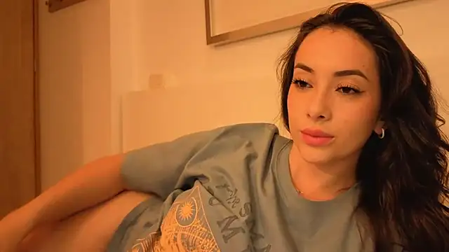 IsabellaSandoval Chat XXX in diretta