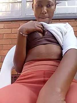 Sweethoneypot25's Webcam Show