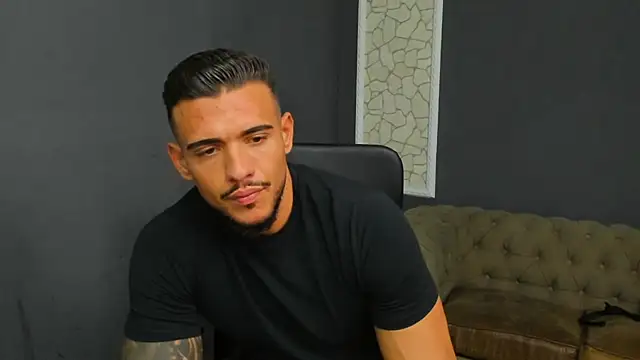 ElijahThorne – webcam-show