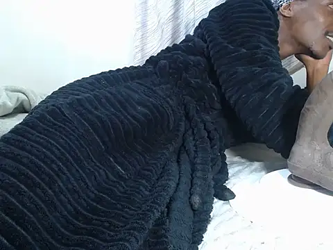 عرض كام KinkyJXxX