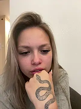 Ibolya_7: απευθείας συνομιλία ΧΧΧ