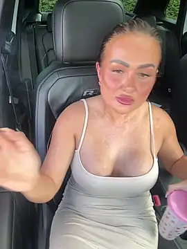 XXX chat uživo modela RUBY_BROOKS