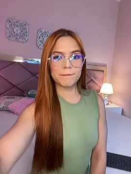 VictoriaLasse Adlı Modelin Canlı XXX Sohbeti