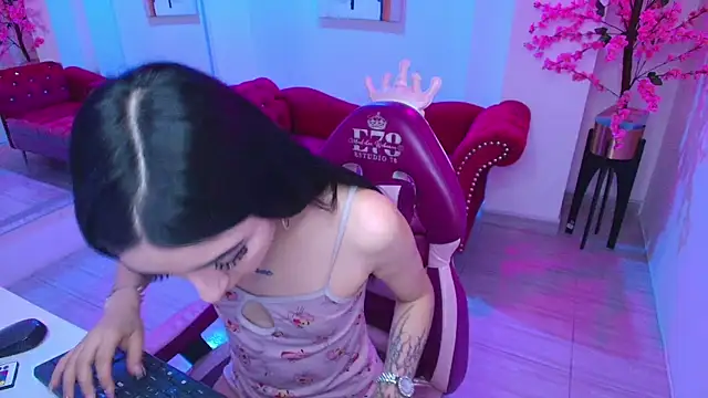 Emily_andrews 라이브 XXX 채팅