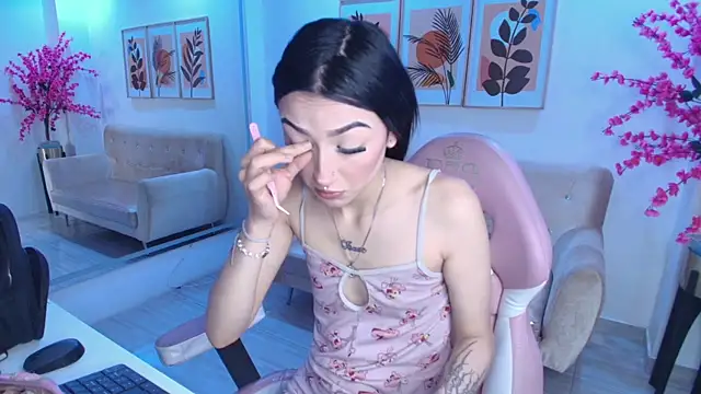 Emily_andrewsn Live XXX chat