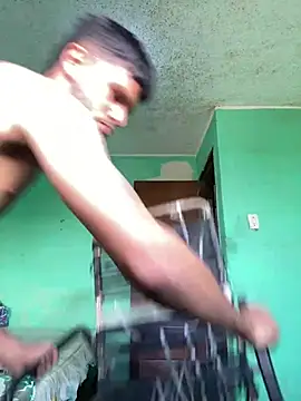 Deepthroat18yo webkamerás műsora