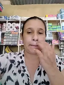 Czat XXX na żywo – MIA-LARIOS