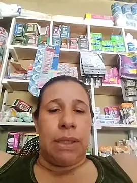 عرض كام MIA-LARIOS