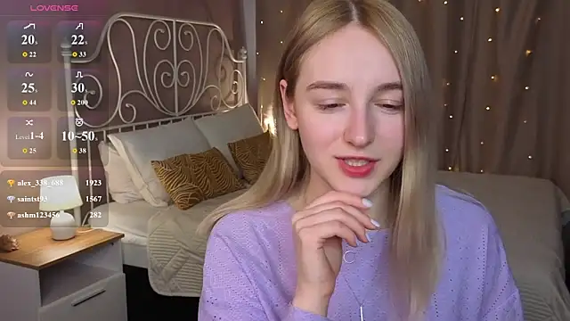 Pokój czatu na żywo – Shy_Polly