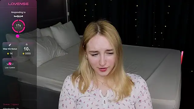 Chat +18 de Shy_Polly ao vivo